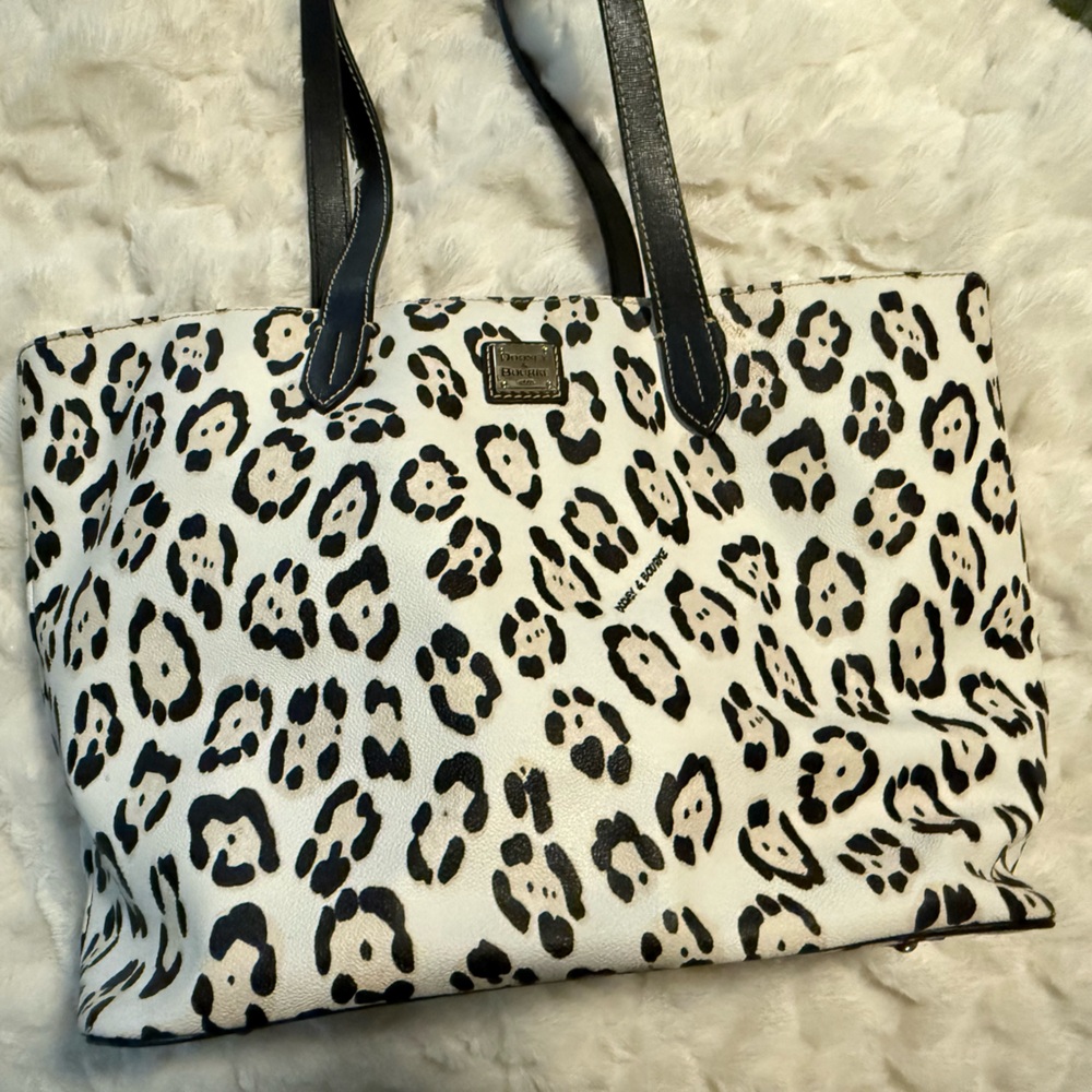 Dooney & Bourke leopard tote